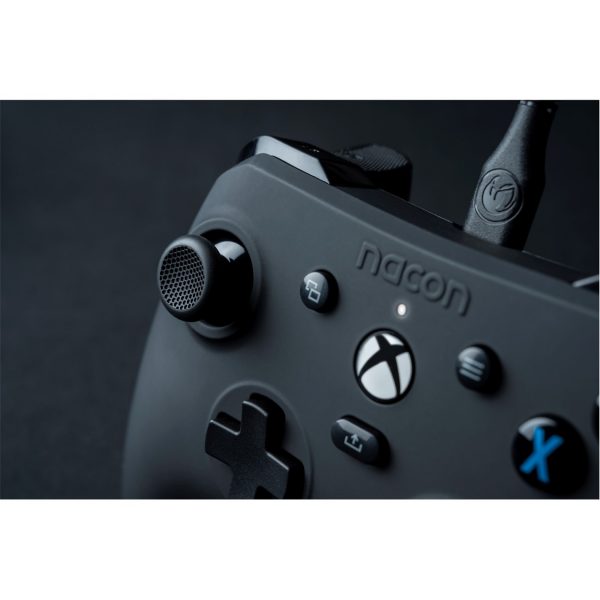 Nacon Evol X Pro Controller - Image 3