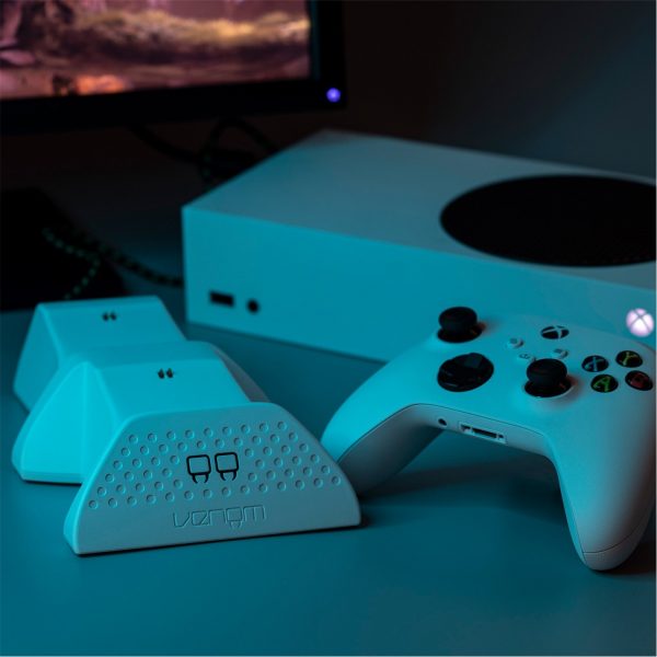 Venom Docking Station Fox Xbox Series X/S and One (White) - Image 3